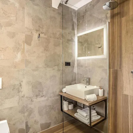 2 Bedroom Lovely In Case de vacanță Stari Laz